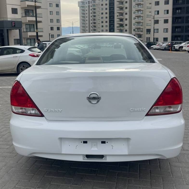 نیسان سەنی 2012 گێرعادی
سەنەوی نوێ یە لە تەکسیەوە کراوە بە خسوسی
 قرچێکی پێشی هەیە 
لەگەڵ قرچێکی چەمەلەقی دواوە 
تەقەو ڕەقەی بەشەرت 

سـعـر : لە کۆمێنت داوابکە ڕاستەوخۆ بۆت دێت 📥 

گێر و مەکیەنەی بەشەرت 
هیچ کێشەیەکی تێدا نییە 

ژمارەی خاوەنەکەی 
***********
