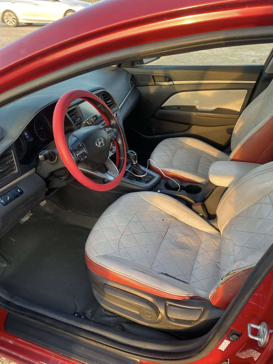 السلام عليكم
السلام عليكم
النترا 2019 جاهزة بدون نقص

حادث قطعتين بنيد جاملغ 

السعر 125 بيه مجال بسيط 

استفسار اكثر ***********
