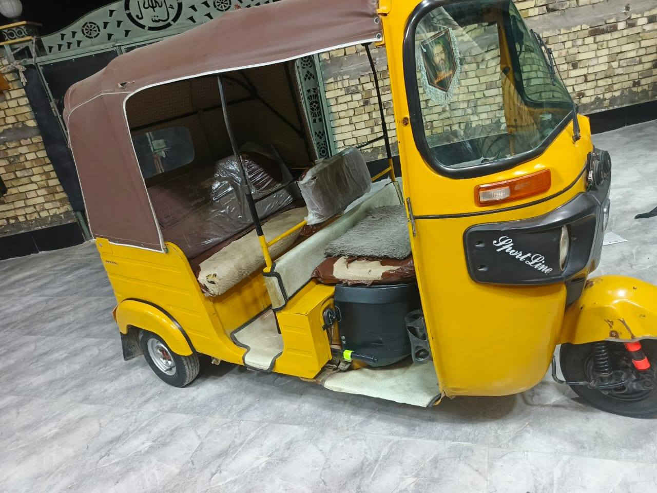 السلام عليكم شباب تكتك البيع موديل 19 شهر 11 كهربائيات كله شغاله تخم تاير اوراق العنوان ميسان العماره ***********
