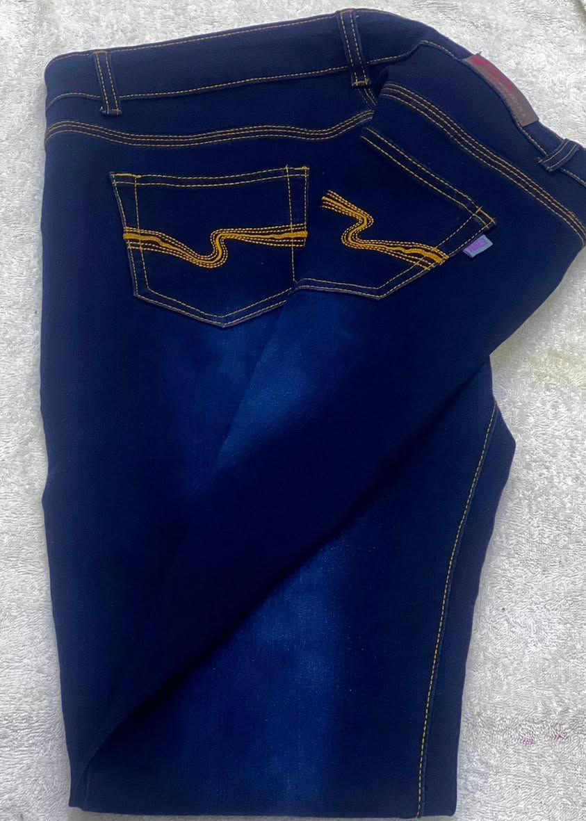 بناطير تصفة مولات ماركه أوربي شرط   عل الفحص بيهن قياسات والسعر صدمه بس تواصل واتساب***********
ب4 الاف القطعه قطعتين ب 7
