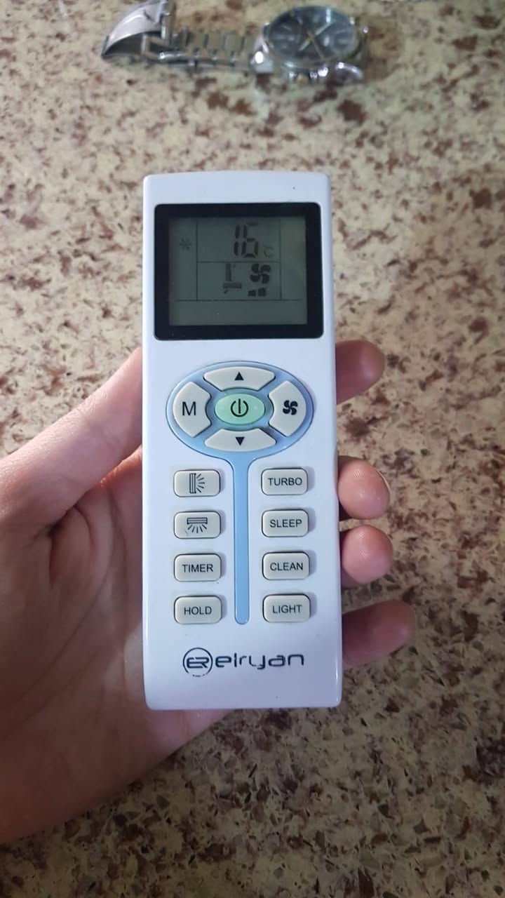 السلام عليكم ورحمه الله وبركاته 
سبلت طن ونص 
الريان 
شغال ومكفول 
نظام تدفئة + تبريد 
موسم واحد  مستخدم 
للتواصل ***********
