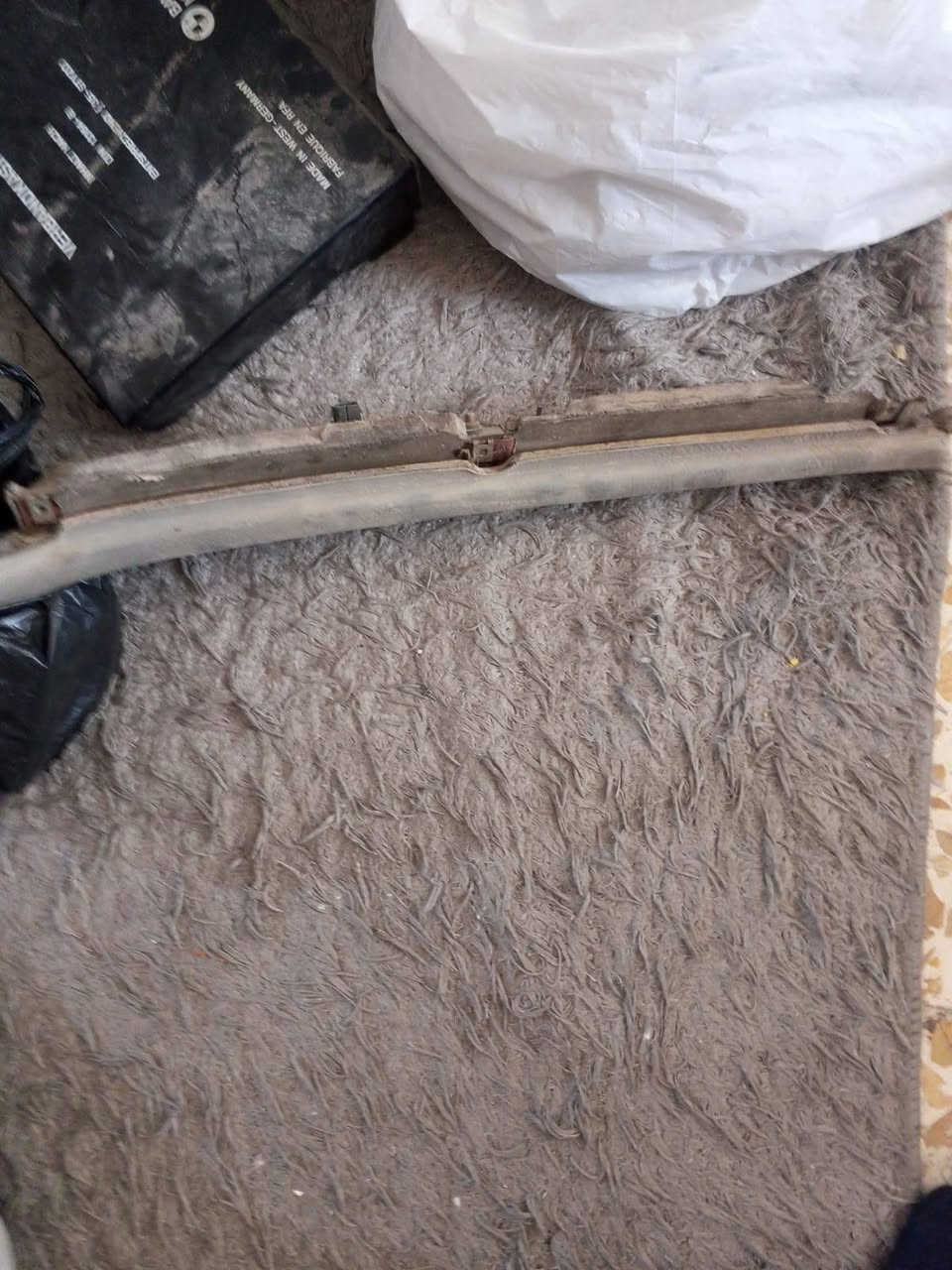 السلام عليكم اخوان عندي غراض بي ام  735 للاستفسار *********** بغداد السعر 250 مجال قليل
