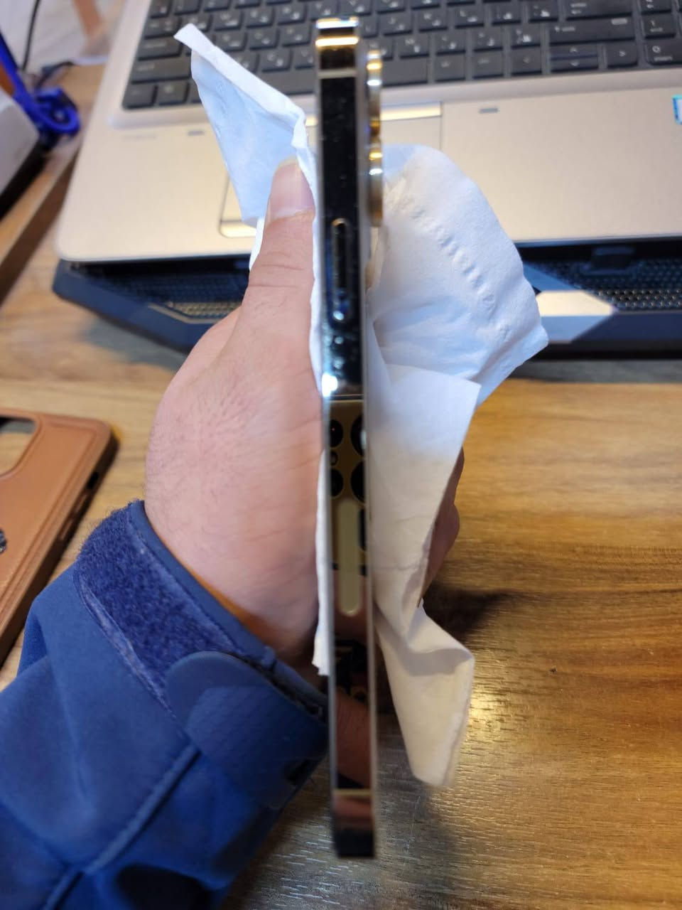 سلام عليكم حلويات شويه  ايفون 13 برو ماكس شرط ل فحص مابي اي شي الذاكره 256 ما شاءالله فوال البطاريه 82  شحن قتصادي فوال المعرف لا يعرف  السعر 725 بي مجال حك جيتك دلل  الموصل القوسيات  رقمي *********** بي واتساب
