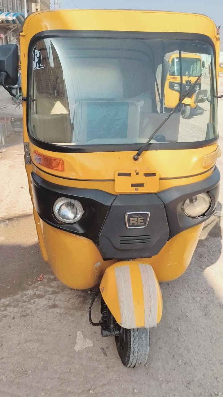 تكتك 21نضيفه بيه ورقه وحده باقي ضايعات سعر 3600ابيعه كوم حديد مكان قضاء الحي رقم راعيه ***********
