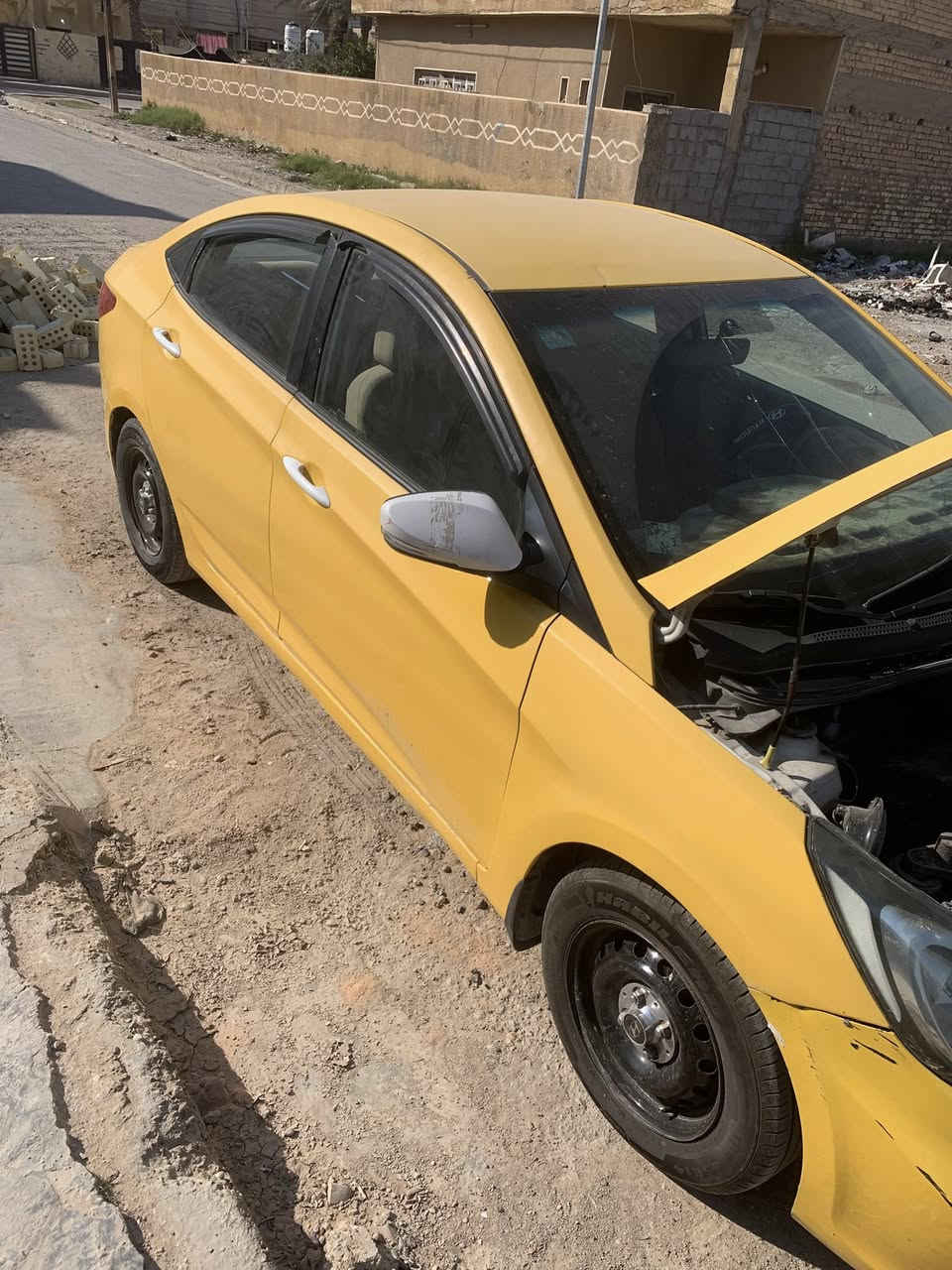 سيارة اكسنت 2012 محرك1600 خليجي سيارة باسمي رقم انكليزي مكينه وكير كفاله وصدر جديد وسيارة خير من الله وتبريد نقص غاز فقط وسعرها 77 وبيها مجال

مكاني بغداد المحمودية 

***********
