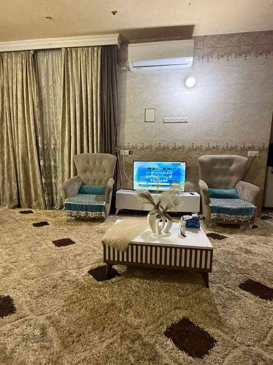 تخم 10مقاعد مع المفرش وطبله الوسطيه 350 وبي مجال


**إذا كنت صاحب هذا الإعلان وتريد حذفه لأي سبب، رجاءا أرسل رسالة إلى الدعم الفني**