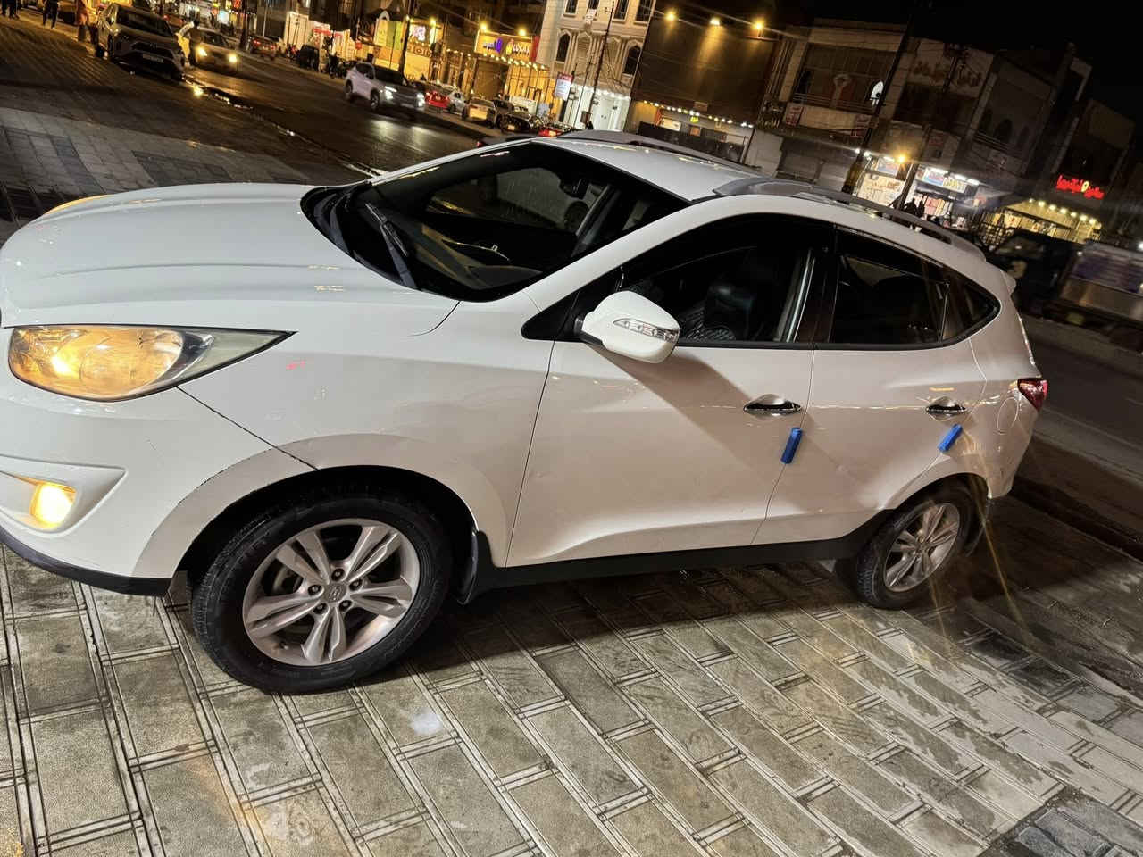 السلام عليكم توسان خليجي 2011 سيارة بيها بارد كلش بسيط بخشم الجاملغ الخلفي السيارة حيل نضيفه معروضه ب130 وبيها مجال بسيط الرقم *********** بي واتساب 
الرقم الثاني ***********
