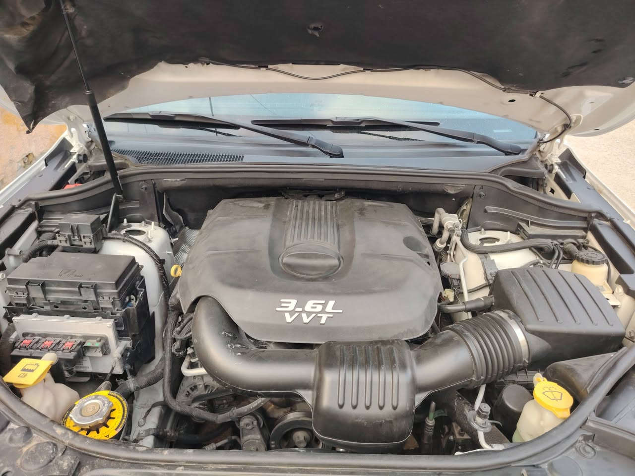 السلام عليكم
للبيع سياره جيب شيروكي موديل 2013 خليجي مكفوله كفاله عامه ماشيه 79 الف فتحه سقف فور ويل كشن جلد كامره دواره  رقم 📱 انكليزي بسمي   مداور ثاني يوم 
السياره جديده كلش  السعر 200 
غير متواجد عل الفيس للاستفسار التواصل عبر الرقم 
***********
***********
