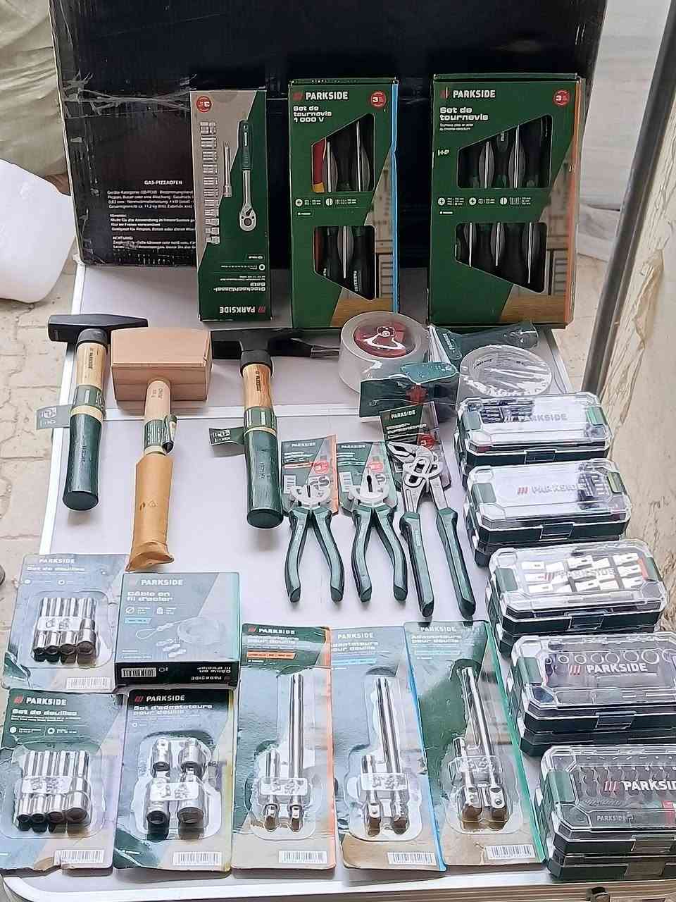 ياالله... يارزاق
بضاعه ألمانيا متنوعه قطع محدوده 

بارك سايد غني عن التعريف 

اي قطعه تعجبك دزلي خاص او عام وتدلل


**إذا كنت صاحب هذا الإعلان وتريد حذفه لأي سبب، رجاءا أرسل رسالة إلى الدعم الفني**