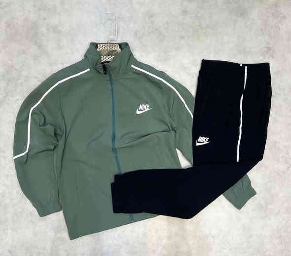 توفر الان لدى الكابتن سبورت للتجهيزات الرياضية تراك رياضي شبابي سحاب خامة وتر   فول ليكرا كوالتي عالي القياسات من ١٠-١٦ سنة
العنوان كوت - حي الزهراء شارع الزهراء الرئيسي مجاور أسواق عباس اللامي وقرب مرطبات بابا اشتريلي للحجز والاستفسار الاتصال على الرقم التالي *********** او مراسلة الصفحة يوجد خدمة توصيل لجميع أنحاء العراق
