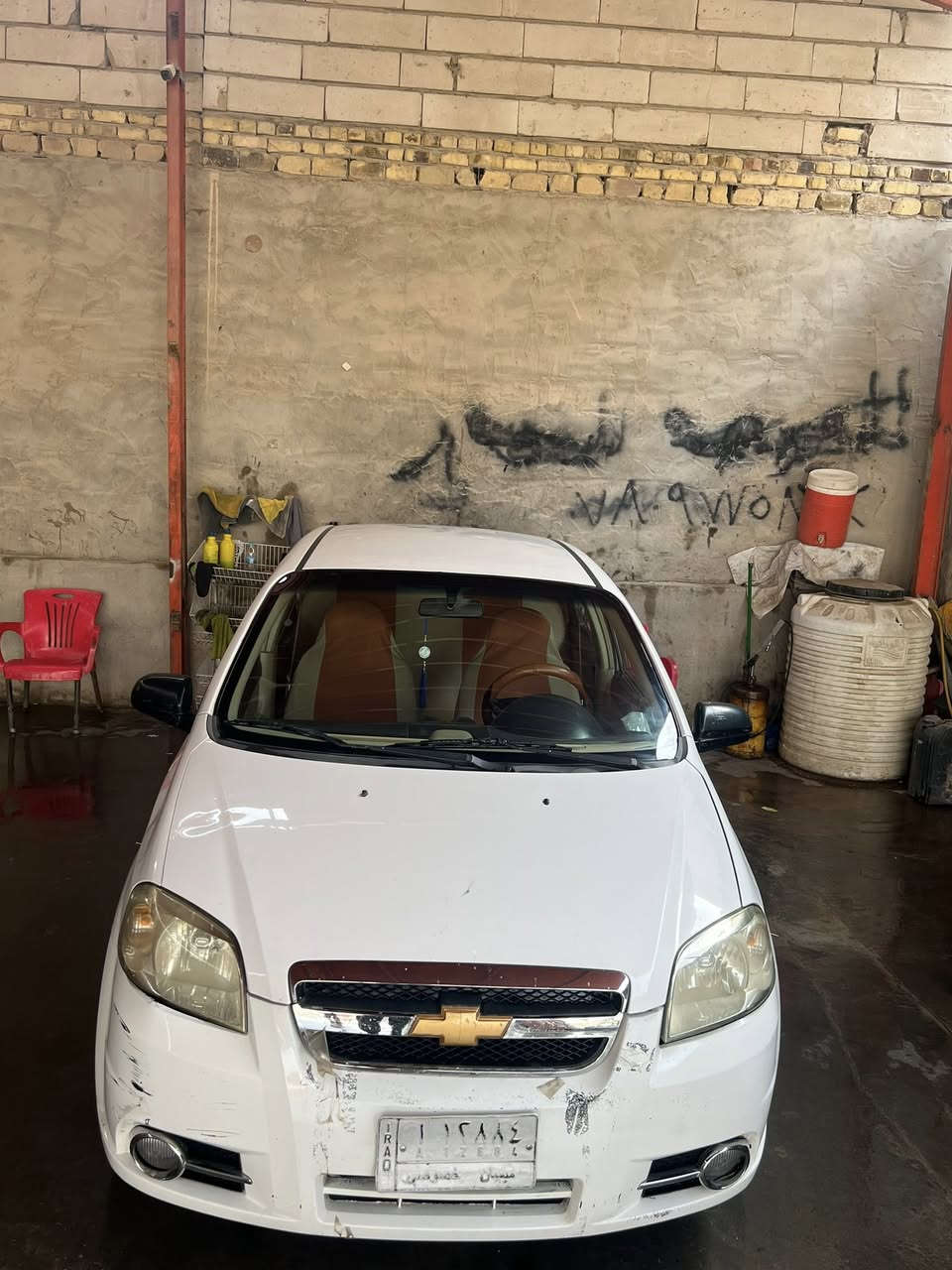 سيارة افيو للبيع موديل 2010
سيارة كير مكينة حدادية تبريد مكفولات 
السياره بيها صبغ في دور الجاملغ الخلفي وشويه من باب الي وره السايق فقط 
مكانها نجف حي النداء 
سعرها 70 وبيها مجال 
التواصل على الرقم *********** وبيه واتساب
