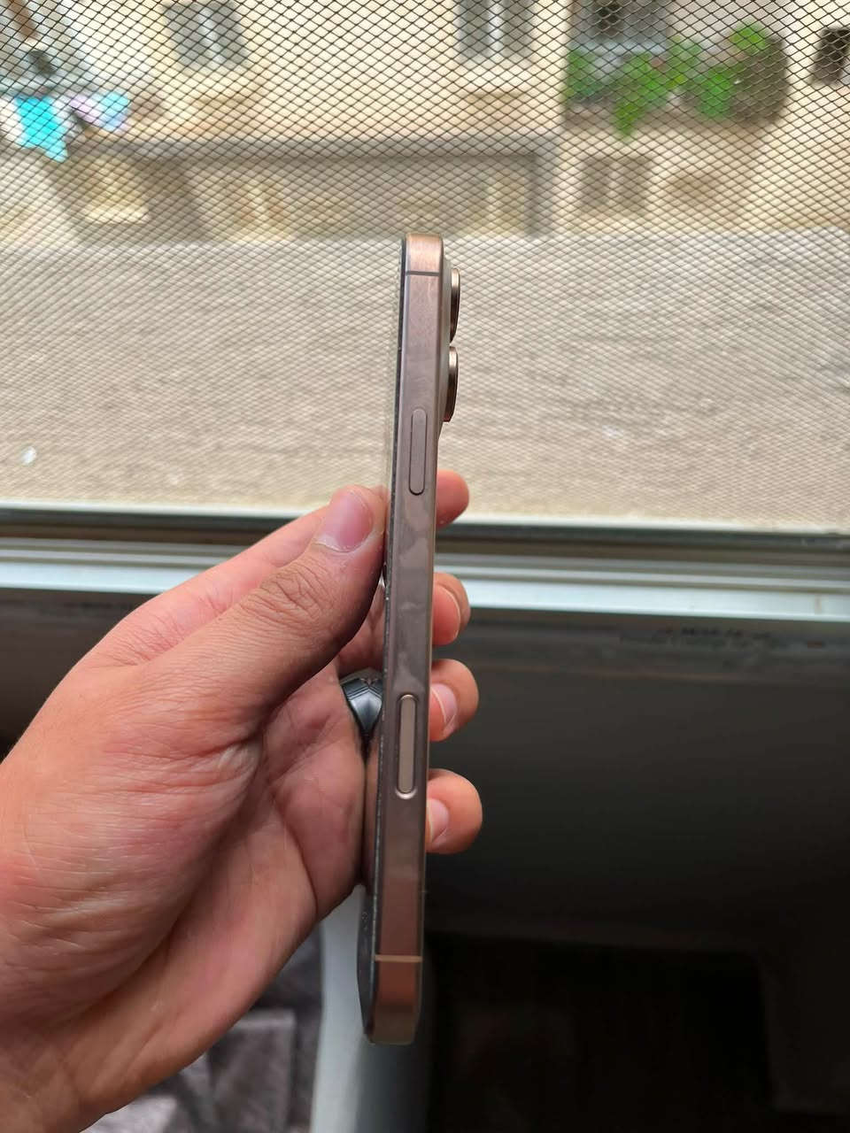 iPhone 16 pro max 256 للبيع
مدفوع الضريبه 
معاه العلبه 
عدد دورات شحن قليله 
بطاريه 100
مفيهوش اي مشكله


**إذا كنت صاحب هذا الإعلان وتريد حذفه لأي سبب، رجاءا أرسل رسالة إلى الدعم الفني**