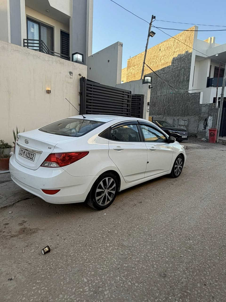 السلام عليكم للبيع اكسنت خليجي موديل ٢٠١٥ رقم بغداد انكليزي ماشيه ٩٣ السياره مكفوله من الصبغ و التبديل وجاهزه من كلشي سياره جديده مابيه اي نقص مكانه بابل حي الصحه السعر ١١٣ وبيه مجال للاتصال ***********
