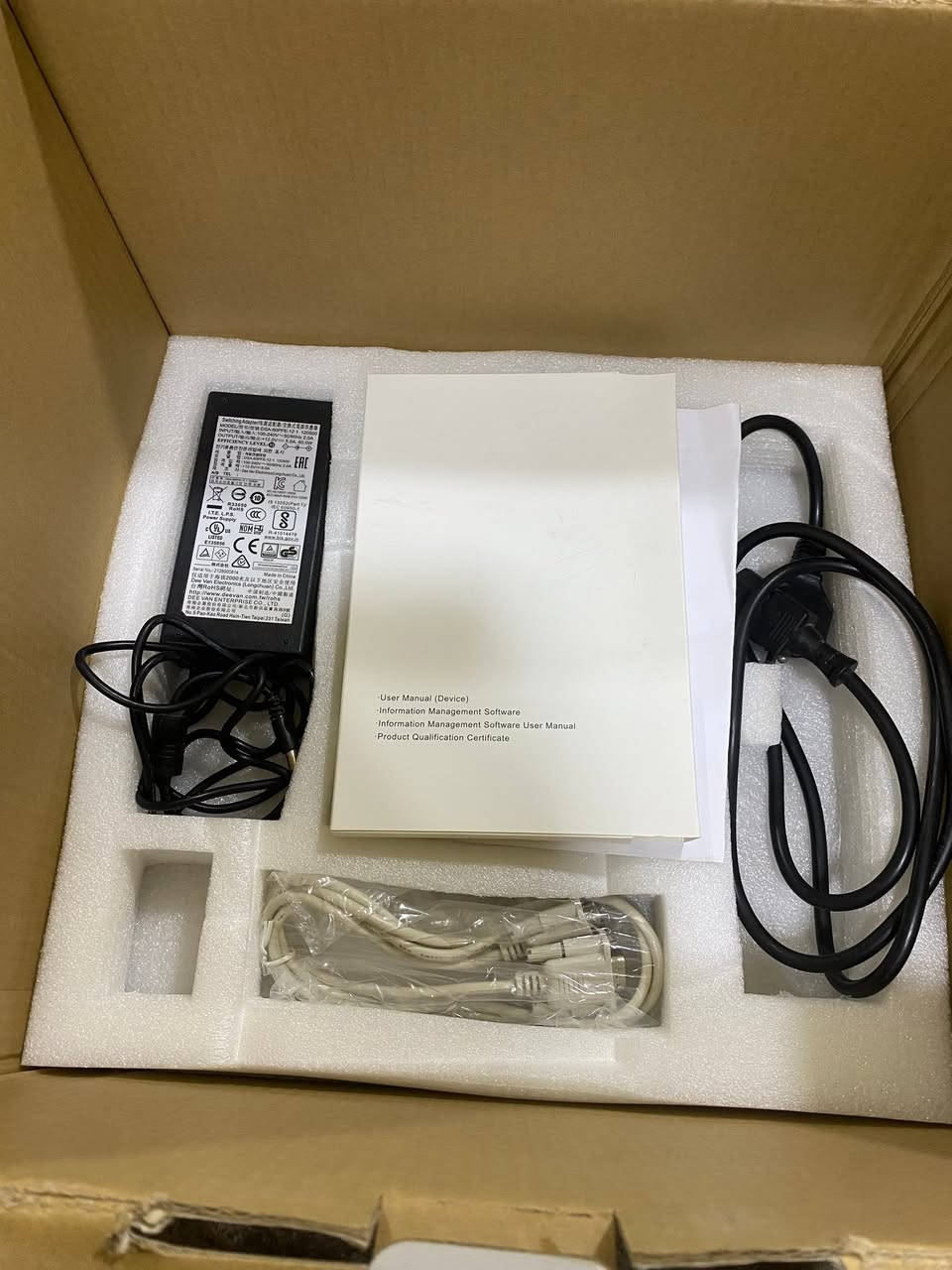 للبيع جهاز BIOZEK DCR1000 الأصلي
جهاز فحوصات مختبرية (Immunofluorescence Analyzer)
حالة ممتازة جداً، نظيف ومكفول بالفحص، مع الكارتون والملحقات الأصلية كاملة.

✅ شاشة لمس
✅ ملحقات كاملة
✅ جاهز للعمل مباشرة
✅ مناسب للمختبرات والمراكز الطبية

الجهاز كلش نضيف وقليل مستخدم وسعره مناسب مقارنةً بنظافته وحالته.

للاستفسار والمفاوضة على الخاص أو الاتصال.***********
مكان كركوك قيم جهاز واخذ لين ماعرف اسعاره بوكته اشتريته ب10اوراق
