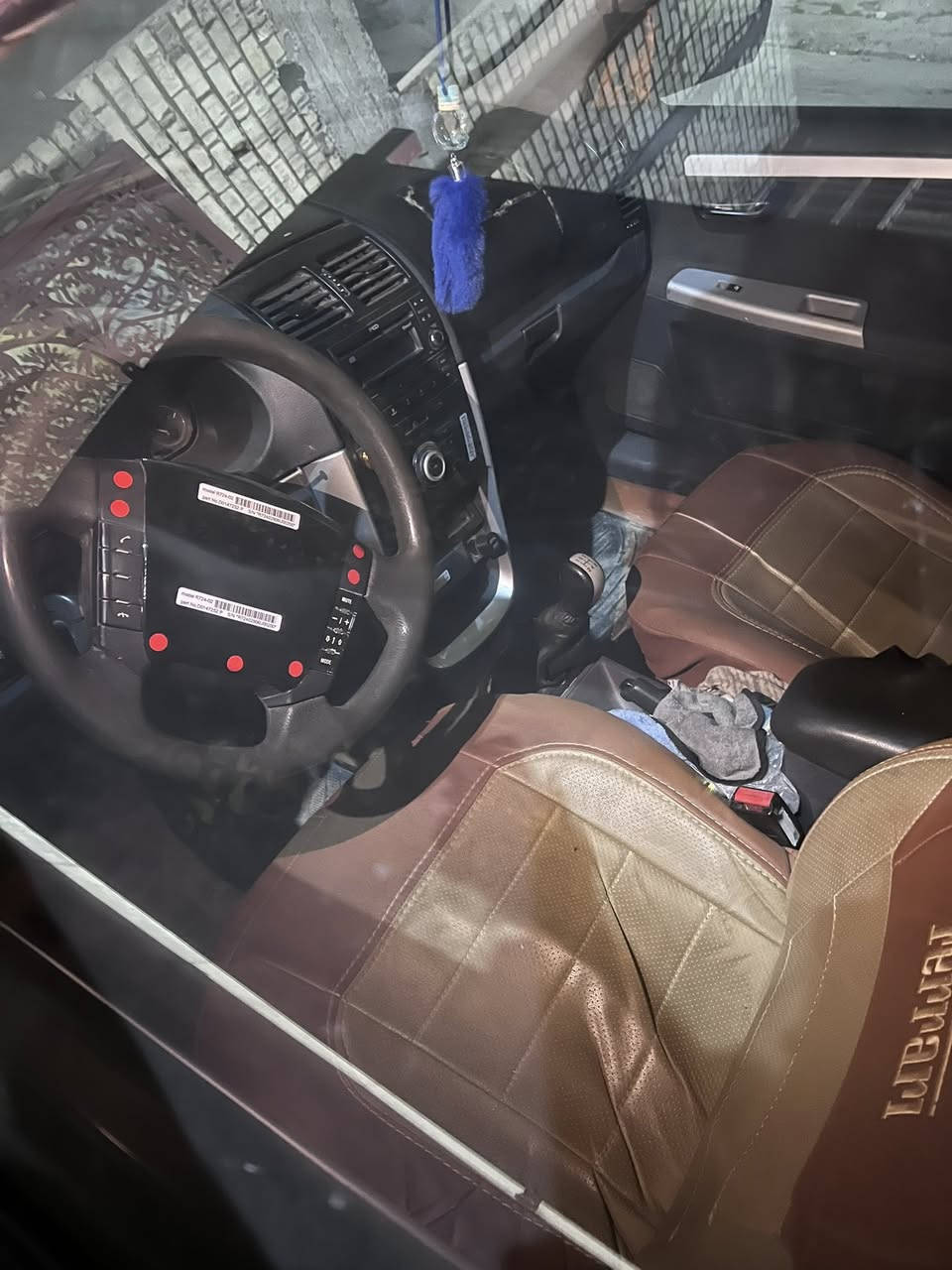 سلام عليكم ✋🏻
سمند سوران تكسي مديل 2018 
محرك فرنسي 🚀
رقم بغداد بسمي تحويل ثاني يوم 
بيه ضربه من كدام + ايرباك طاك 
مكاني بغداد الامين الثانية ***********
سعر 55 و بيه مجال تجي اتشوفه و تدلل
