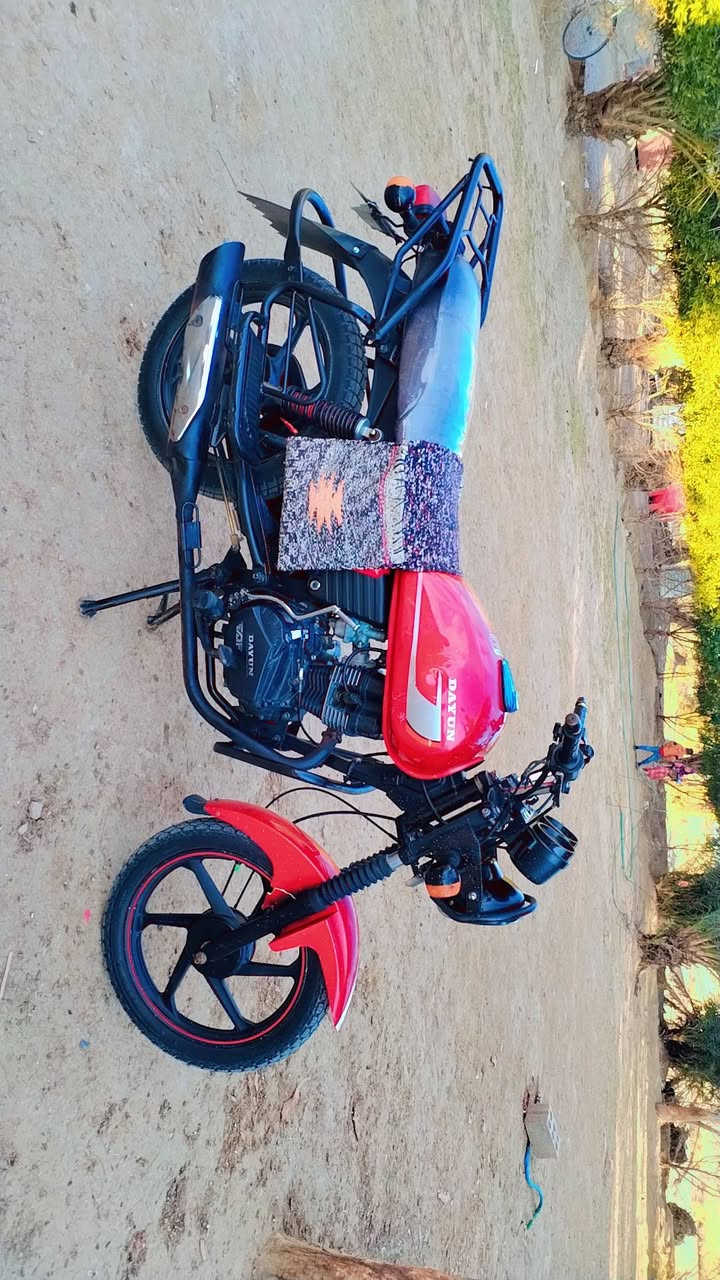 يا الله السلام عليكم دراجة البيع دايون نفخ موديل ٢١ أوراق اصولي شرط اصولي مكفوله كفاله عامه منفيس معرض دراجة خير من الله بشرط انضف من الصوره كهربائيات كله شغاله سلف شقال الدراجه خير من الله السعر ١١٠٠ وبيه مجال الشراي يتصل وبيه خير ويدلل ***********
