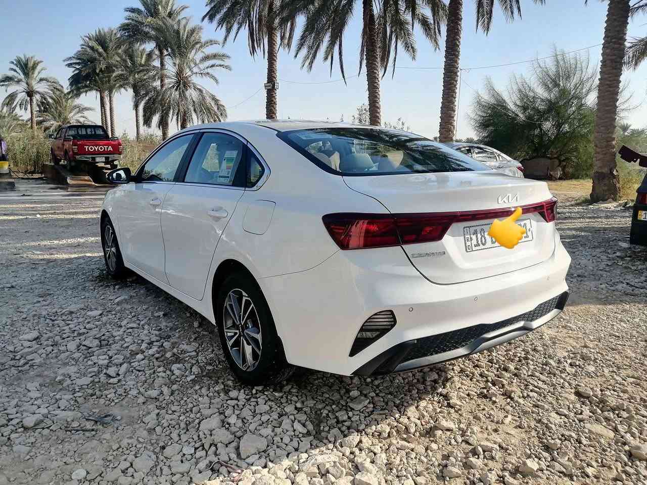 كيا سيراتو 
موديل 2024  خليجي مكفوله كفاله عامة فول موصفات
   رقم بابل نكليزي مشروع وطني بسمي مداور مباشر بسمك 
فتحه سلايت روف 
حساس خلفي
لد نهاري
داخل لونين
نضام كروز
لايت عدسه
ويل كب كروم
تبريد قطعتين 
مكينه 2000 دوش 
مكاني الدوانيه
***********
