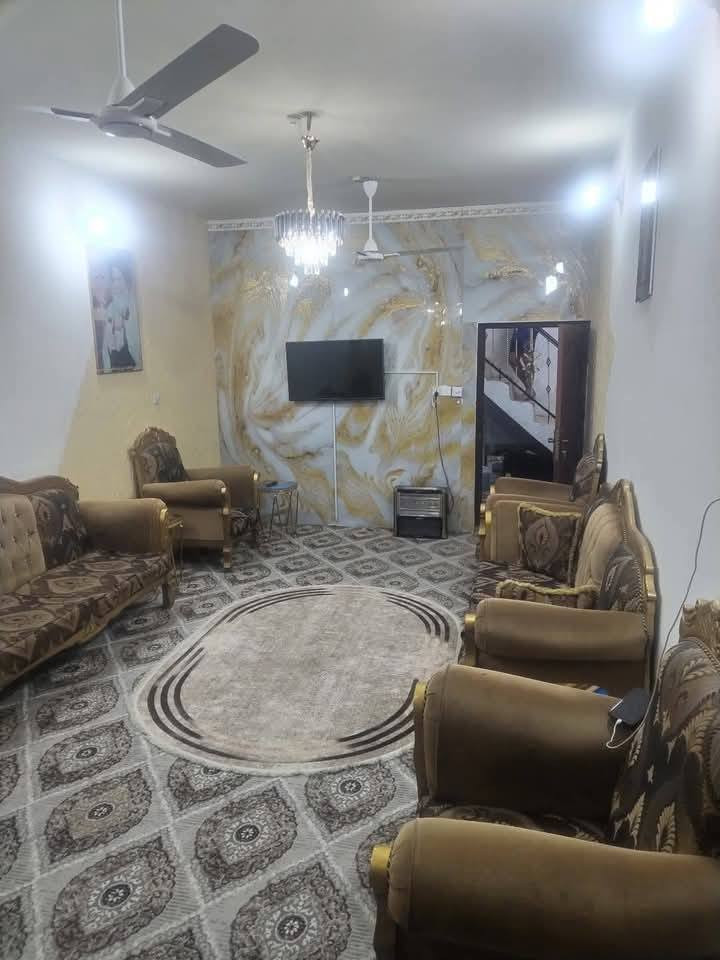 دار البيع مساحه 200 متر خدمات كهرباء ماء مجاري رصيف  وتبليط منطقه سبع قصور شارع أبو علي قرب حسينيه ال هاشم ثاني بيت عن الشارع
التفاصيل البيت بالمنشور
التواصل الاتصال علئ رقم ***********
