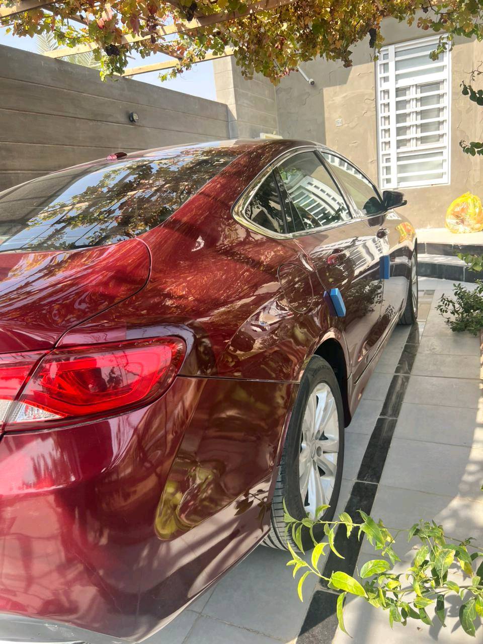 C200 للبيع بيه قطعه وحده
٤سلندر مكينه وگير مكفوله 