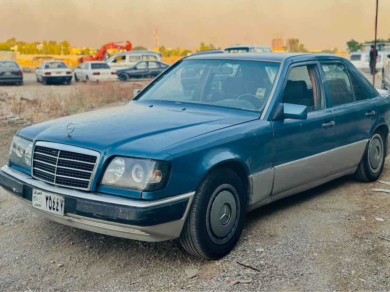 مارسيدس بەیبی
مۆدێل1991
مەکینەی بەطەی2500دیلکۆ
بەشەرت گێر مەکینە ئەکسل
کارەبایی کامل بەشەرت 
تەبریت سارد بەشەرت
4تایەی لۆکی بۆ بەستراوە
1وەرەقە دراوە بە لایتەکانی
شاشە ئایپات جام کارەبا
بەرەدەرگای جوان و پاک
ناو داخیلی لەدەرەوەی جوانتر
سەیارەکە تابلێی جوان و بێ مەسرفە کامل مەسرف کراوە هەموو گیانی بەشەرت
بەشەرتی ئەوەی مالی کەس نەبێت و پارەی کەسی تیانەبی
کۆدیشی بۆ کراوە
سعري26وەرەقە و مەجالێکی برایانە *********** كالار, السليمانية
