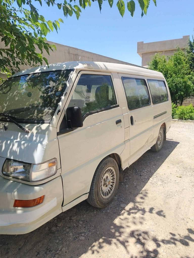 سڵاو هاوڕێیان ئەم مینی پاسەمان هەیە بۆ فرۆشتن سەیارەکە زۆر توندو تۆڵە بێ مەسرەفە سەیارەکی جوانو بێ کێشەیە ژمارە موبایل *********** أربيل, العراق

