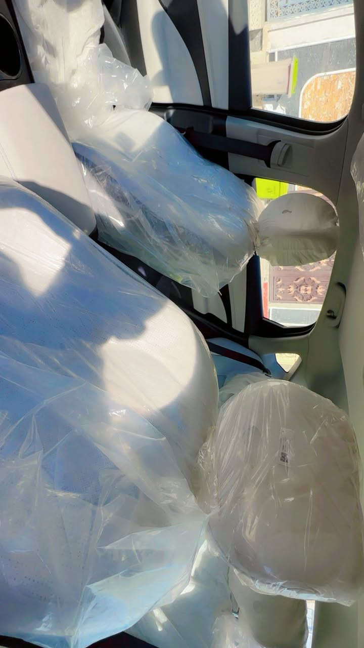 سيل فايف فول
معروفه مواصفات الفول 
ماشيه 1467 
مرقم بغداد باسمي 
السعر 23.300
***********
