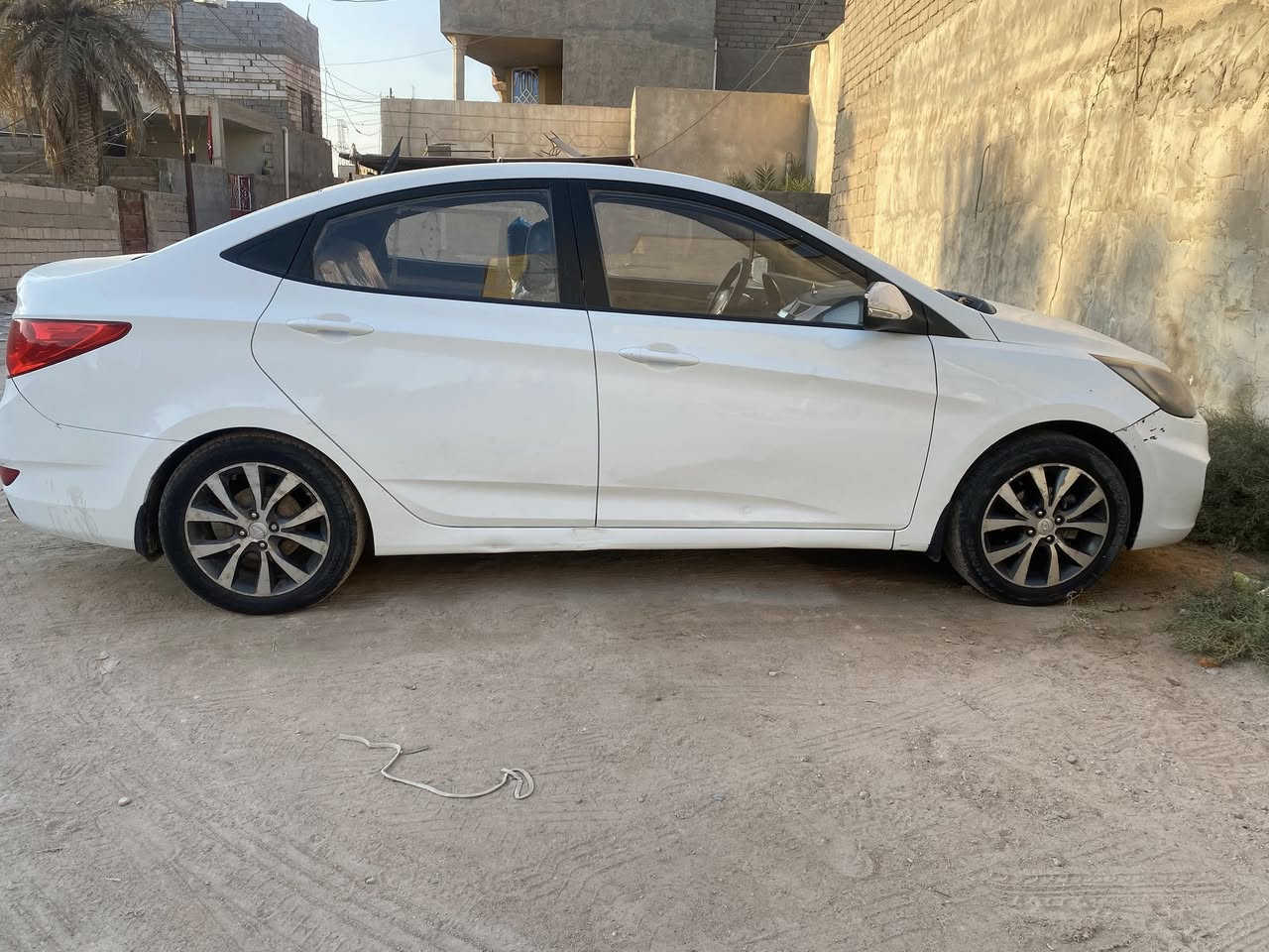 سيارة هيونداي اكسنت 2014 بحالة جيدة جداً استخدام شخصي ونظيف
المواصفات: 
 • سنويه 27 
 • كير مكينه مكفول حداديه نص عمر 
 • صالون نظيف
 • بدون حوادث 

مرواس فقط  

للتواصل: (***********)
