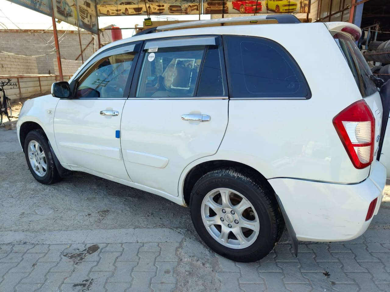 السلام عليكم تيكو مديل 12سياره جاهزه مكينه كير حداديه تبريد ثلج تخم تاير كشنات جلد فتحه بانوراما تحكم ستيرن جهتين تحكم مري شاشه كامره دواره  مكفوله من الضربه والصبغ سونار مرفق بلمنشور رقم قادسيه سنويه ل30مشروع وطني مداور ثاني يوم السعر 53 وبيها مجال مكانها نجف مكلف بنشر الاتصال عله رقم ‏‪***********‬‏
