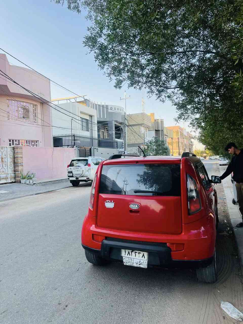 سلام عليكم كيا صول خليجي كفالة عامة من الضربة والصبغ مديل  2011 كير محرك مكفول
محرك 1600 داخل بيجي 

السياره شاشه كامره تحكمات ستيرن 

مسوي وكالة بيها بأسمي 
السعر 83 ورقه وبيها مجال قليل 

والسياره  بأسم كردي هوكر صلاح جميل و متوفي وكالة تصير طبيعي بالسياره  

مكاني النجف  للاستفسار ***********
