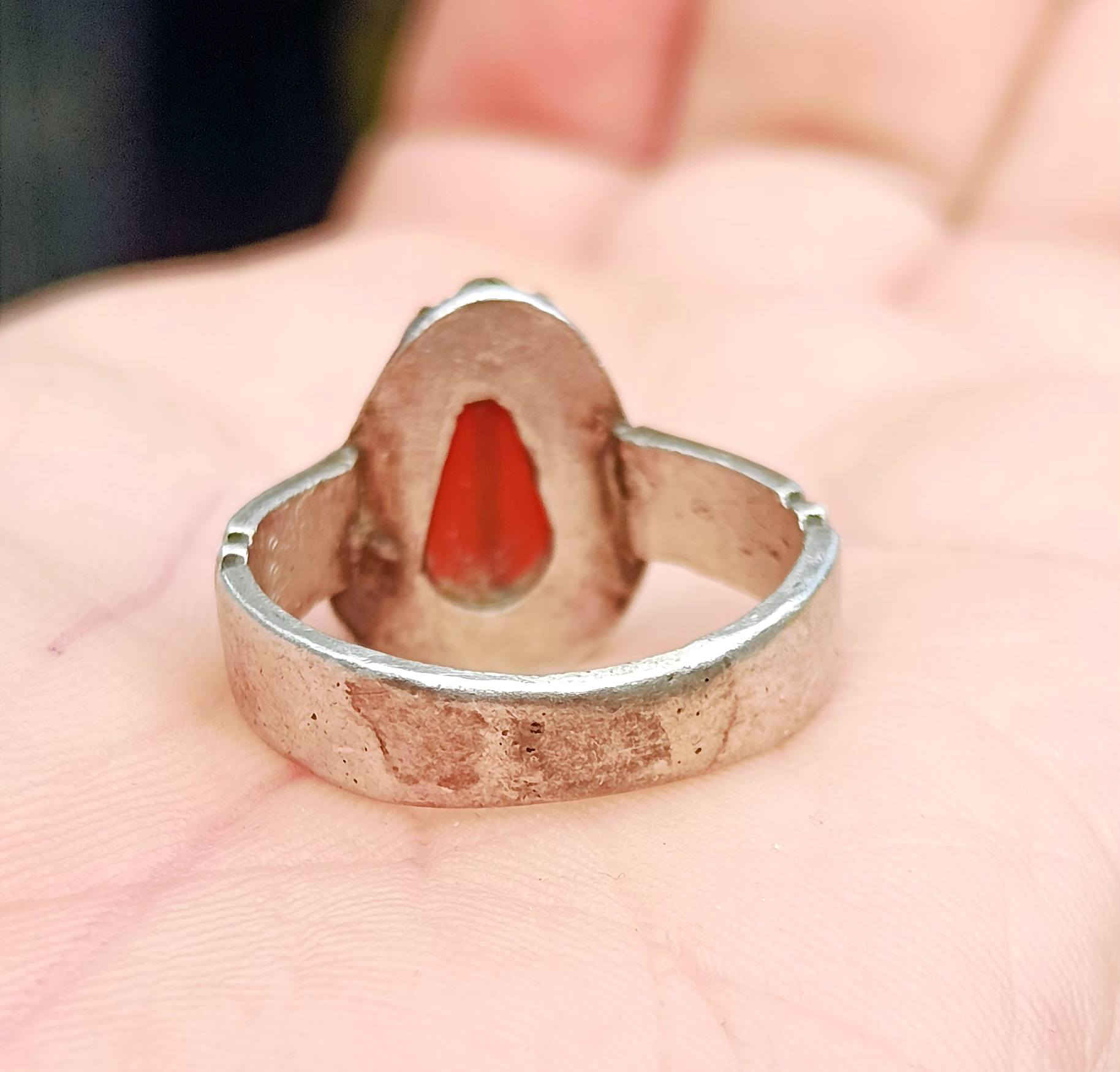 سلام علــــــيكم 🫷🏿👇👇عيــد مبـارك

تحفه وقديم جداً(عقيق يماني ذمه دلـوه) 
مشكـول مخالف ملاگـط گاع 

صياغه يدويه ثگيله جدا 
قيــــــاس الخاتم(25.. 24)

يوجد توصيل بدون مراوس او حجز مكاني سماوه سعـــره مع التوصيل(50)🔒🔒 السماوا, المثنى


**إذا كنت صاحب هذا الإعلان وتريد حذفه لأي سبب، رجاءا أرسل رسالة إلى الدعم الفني**