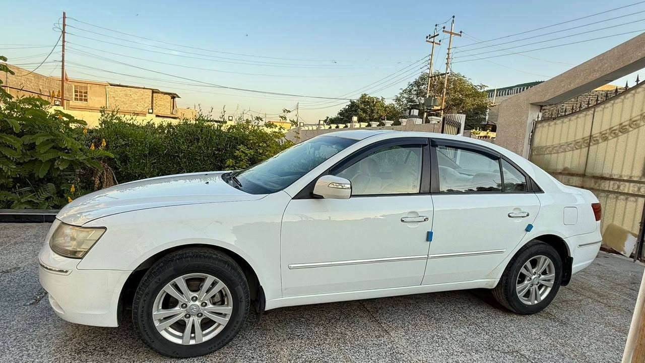 سلام عليكم
سوناتا 2011 خليجي فول مواصفات كفالة عامة بيها بس باردات ثنين موضح بالصور رقم اربيل مكينة 2400 جاهزة على اخر حباية ما بيها نقص كل عل بلاد مابيها كلوب تجاري  مكاني بغداد تقاطع النهروان ***********
