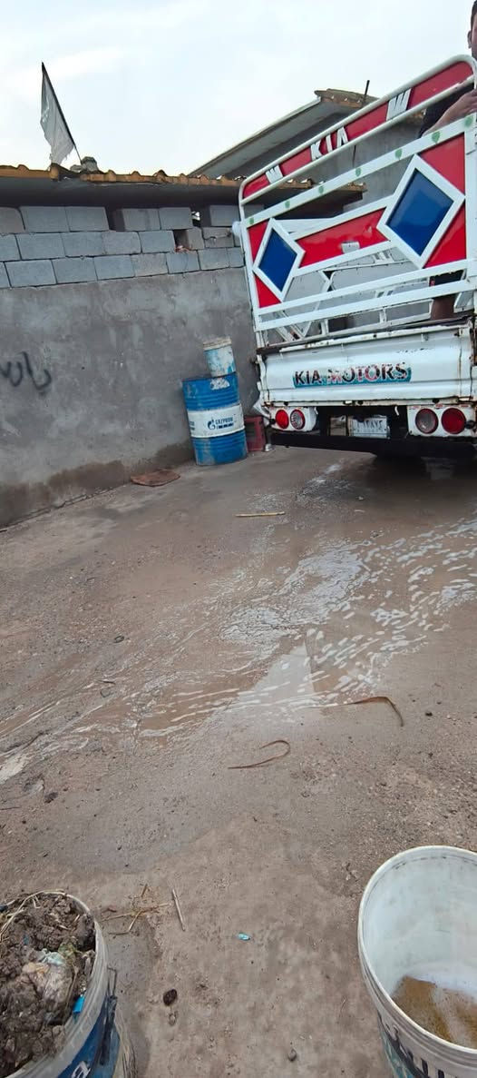 سلام عليكم سياره كيه بنكو موديل 2015 مكفولة من ضربه وتبديل وصبغ تخم تايرات سياره خير من الله العنوان بصره القرنه نهر الباشا مكلف بل نشر رقم الهاتف***********
