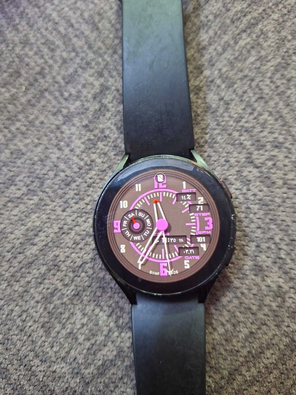 ساعه كلكسي مثل ما موضحه بلكامرة شاشه تعبانه بس شغاله فول 
+ هيه والكارتونه 
السعر ٥٠ قفل 
الاعظميه


**إذا كنت صاحب هذا الإعلان وتريد حذفه لأي سبب، رجاءا أرسل رسالة إلى الدعم الفني**