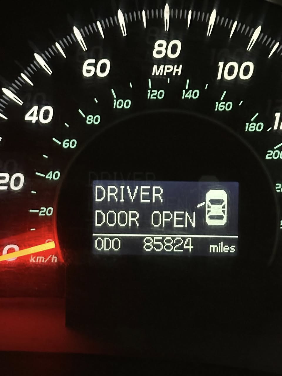 تحية طيبة كامري وارد 

امريكي موديل(2009)XLE

فول مواصفات اعلى فئة 

بالكامري بصة تشغيل بصمة 

ابواب بصمة صندوك كشن 

السايق كهرباء كشن السكن 

كهرباء وبالكشانة تدفئة 

تبريد كذالك كشانة جلد

قطعتين تبريد لمس بيانو  تبريد  ثلج تدفئة  نار 🔥 

صاج ملكي بطاين الأبواب 

جلد غرفة السيارة جديدة 

على وضع الشركة السيارة 

باسمي رقم بغداد انكليزي 

تحويل مباشر هزة وسنوية  

تنتهي بسنة2030  السيارة 

على ايد شخص واحد من 

سنة2009 تحكم استرين 

كروز سرعة شاشة تاب كامرة 

خلفية بردة خلفية  سلايد 

روفت طكتين  لايت منظومة 

زنون عالي ناصي السيارة 

مماشية فقط 85  حقيقي

صدر خلفي امامي كهربائيات

كلها شغالة محرك 6 سلندر

3500 محرك خير من الله

شرط بلادي وممفتوح  

لاتنقيص ولا تبخير ولا رواجز

شرط والكير بلادي وخير من 

الله بحيث متسمع صوت من 

تشتغل خرسة  السيارة دهن 

مبدل جديد اصلي نوزلات 

جديدة  شاد مؤسسة بلكات 

جديدة مجاول جديدة 

منظومة البانزين جديدة 

السيارة متصرف عليها فلس 

شرط حادثها جاملغ  السكن 

الأمامي والبنيد  وبالعراق 

نرش الجاملغ الخلفي جهة 

السايق وربع من الباب 

الخلفي توحيد لون ورش 

بخشم الجاملغ الأمامي اثر 

شخط بدون معجون وبدون 

داخل كذالك ابيعلك 5 قطع 

رش حتى لاتعبك وتعبني والك 

الفحص وين تحب افحص 

حادث امريكا مرفق مع 

الصور👆مكان السيارة الأنبار 

فلوجة اقرة التفاصيل  وخابر

ني السعر (114$)  بدون 

مراوس بدون قسط بدون 

وعدة للأستفسار

(***********)
