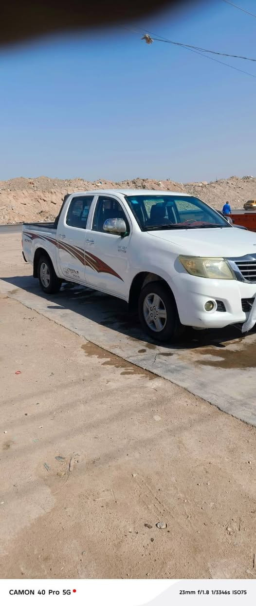 فلاونزه موديل 2014
شاي 19سعودي
الرقم قادسية(الديوانية)
سيارة بأسمي تحويل ثاني يوم 
محرك مفتوح 
سيارة بيه ضربه صفحة سايق فوك تاير الامامي
تبريد ثلج تايرات جدد
السعر 150 
العنوان البصرة الزبير 
*********** اتصال وبيه واتساب
