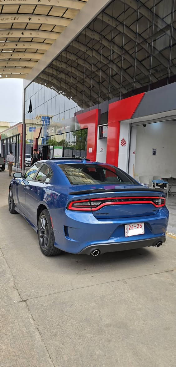 جارجر 2023 GT PLUS  ( الإصدار الاخير ) LAST CALL
6 سلندر فور ويل 
لون مميز بحري 💙 
ماشية 20 فقط 
بلاك ايدشن BLACK EDITION 

فتحة سقف ( سلايت )
شاشة كبيرة ابل كار بلي واندرويد اوتو 
سوبر تراك باك
تشغيل عن بعد 
حساسات خلفية 
سستم سماعات الباين 
كشنات تدفئة 
وضعيات قيادة سبورت وايكو 

بيها قطعتين صبغ...
( بدون شاصي وبدون دواخل )

كاتي بدون رقم تترقم شمالي ( اربيل دهوك سليمانية )

السعر : 220 
مكان السيارة دهوك 
***********
***********
اتصال أو واتساب

