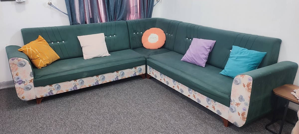 قنفات للبيع سعر ١٩٠
العلم 
***********
