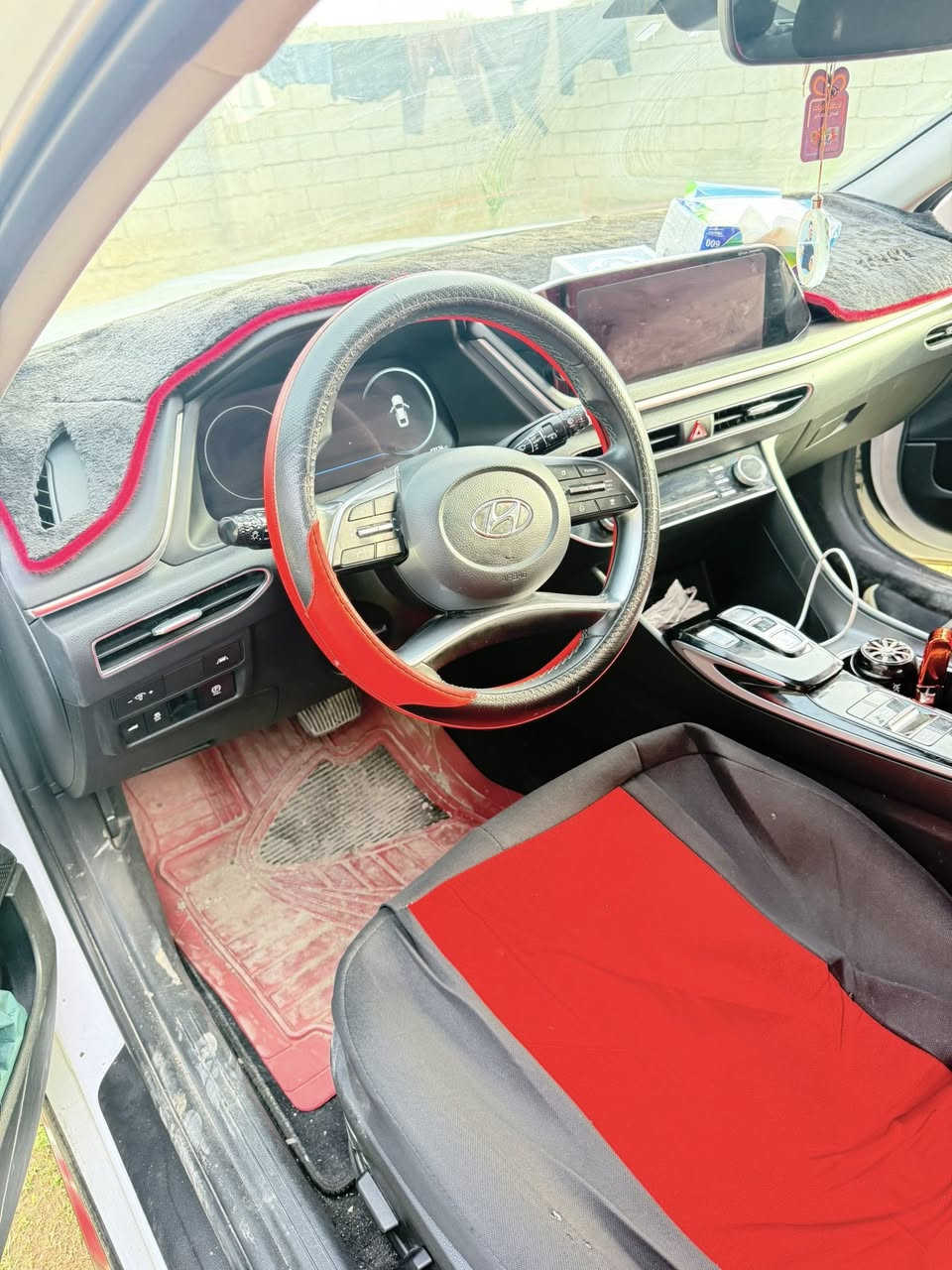 سوناتا مديل 23 امريكي فول موصفات
الضرر كلش بصيط تفاصيل اكثر انتصل ***********   السعر 190 وبيها مجال
