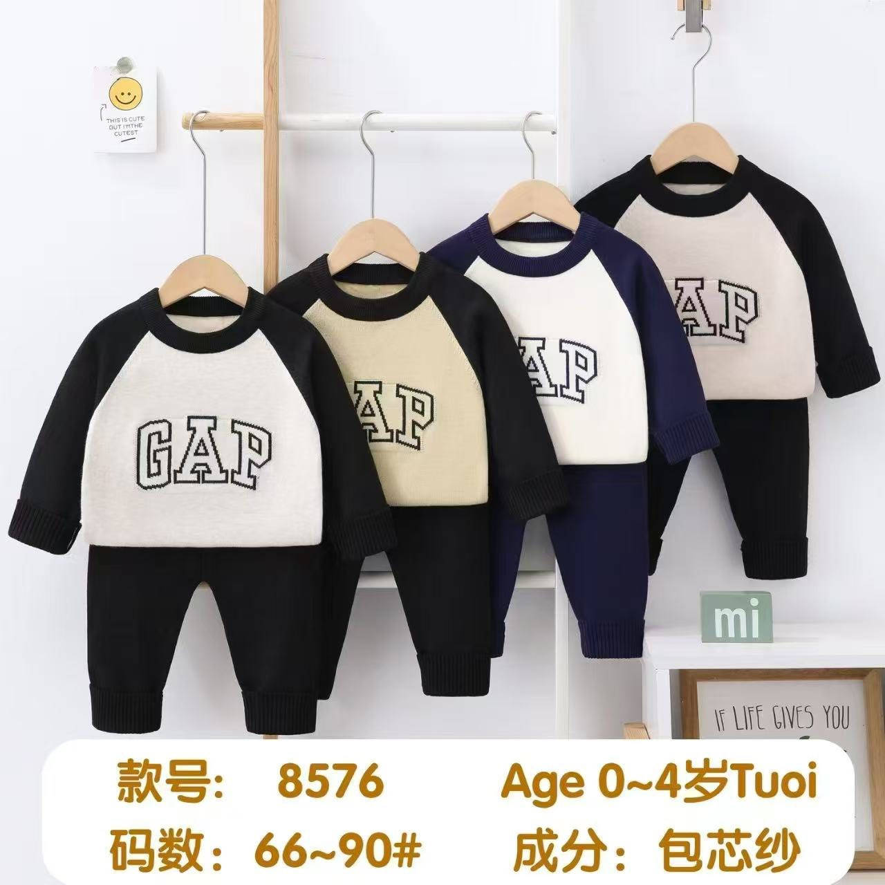 قاتی سوف ٢٥  دەرزەنێک ماوە بە موشەکەلی
دەرزەنی تەنها ٥٠ هەزار
دەرزەنەکە ١٢ دانەیە
قیاسی ٣ مانگ تا ٢ ساڵ
سلێمانی گەیاندن هەیە
***********
