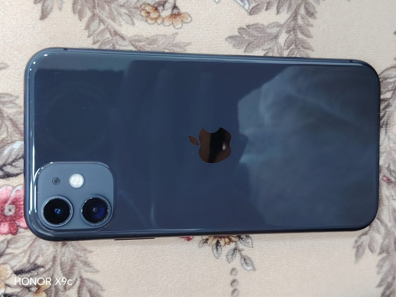 للبيع آيفون 11 ذاكرته 128 كيكه جهاز لوك شخط مابي كاميراته فول شاشه بلادي فيس إيدي شغال جهاز مامفتوح كبس شرط حاسبه دبل سيم بطاريته بلادي 93شرط مايصرف شحن نموذج M أمريكي سعر 325وبي مجال خاص أو اتصل***********
