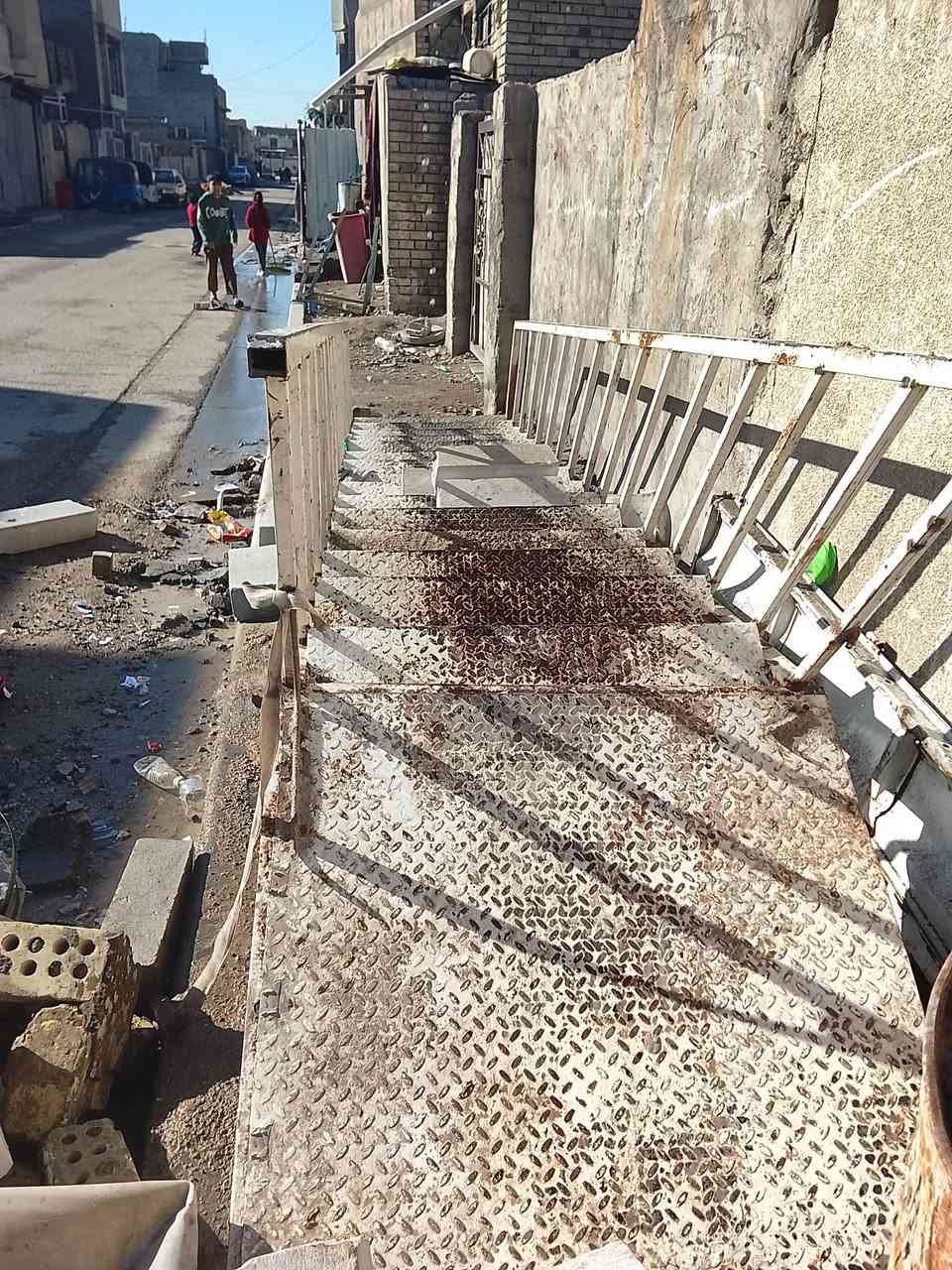 السلام عليكم درج حديد قوي للبيع / السعر 400 الف
للتواصل/***********
