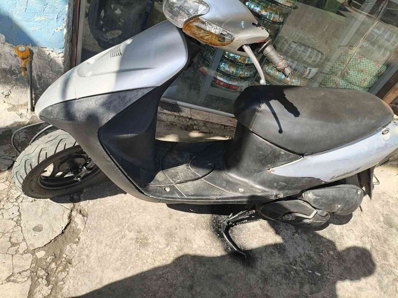 السلام عليكم خفاش للبيع شغالة نص هندر مجفتة جديد ابيع كوم حديد  سلف شغال كهربائياتها شغالة مكاني بغداد الحرية  سعر 140 بيها مجال هاتف ***********
