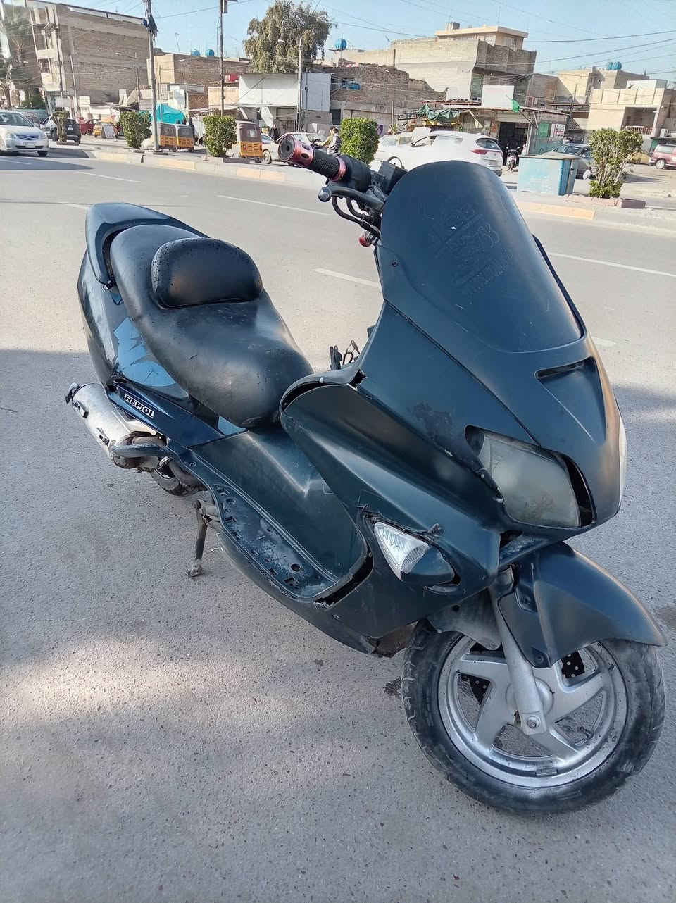 من رخصت مدير الكروب   دراجة فورزة 06 شغالة بس ابيع كوم  سعر 275 رقم ***********
