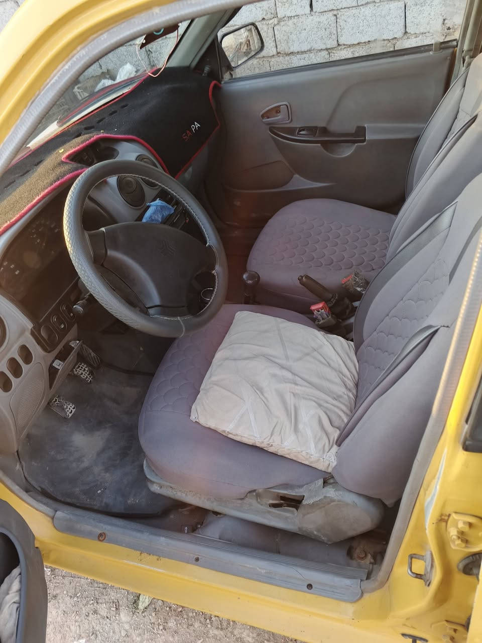 سلام عليكم سايبه للبيع موديل 2012 مكينه أو كير بل جيس جدد تخم تاير كهربائيات كله كامله تبريد ويه السويج رقم بغداد رقم انكليزي سنويه لل 2028 هزة جديده السعر 28 أو بيه مجال  اليريده اني حاضر هاذ الرقم *********** ما متواجد عل خاص
