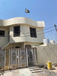 بيت مناوي لجم مساحته  205 م   متوفر اله 3مداخل من سنديه  ومن سيد عدنان...