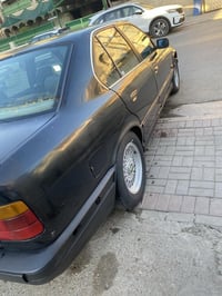 للبيع BMW رقم بغداد سنويه لل2027جاهزه من كلشي السعر 40 تفاصيل اكثر اتص...