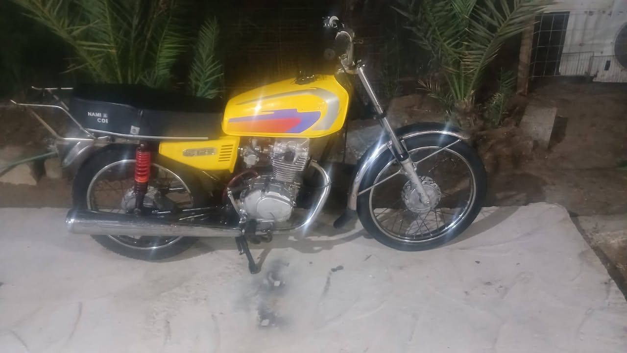 سلام عليكم البيع دراجه نامه  شلامجه   دوات مكفول من سرقه  مكنه ناعه    سعر ٣٠٠   مكاني  البصره   ابو خصيب باب طويل  رقم الهاف  ***********
