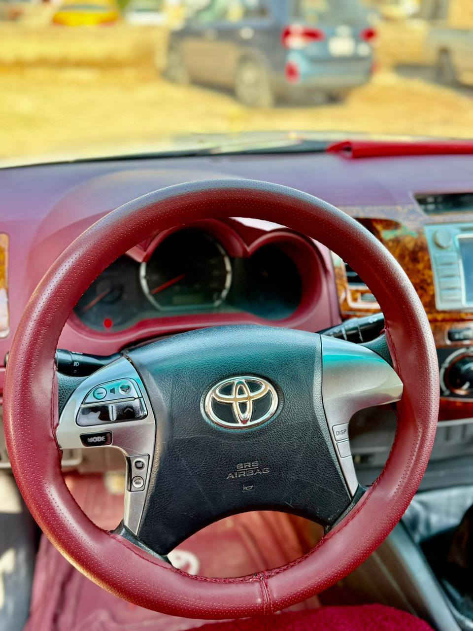 السلام عليكم بيكم فلاونزه موديل 14 مكفوله كفاله عامه رقم واسط دولي بسمي ماشيه 200 مكاني الرميثه الهلال السعر 190 بيع او مراوس ترهم *********** او واتساب***********
