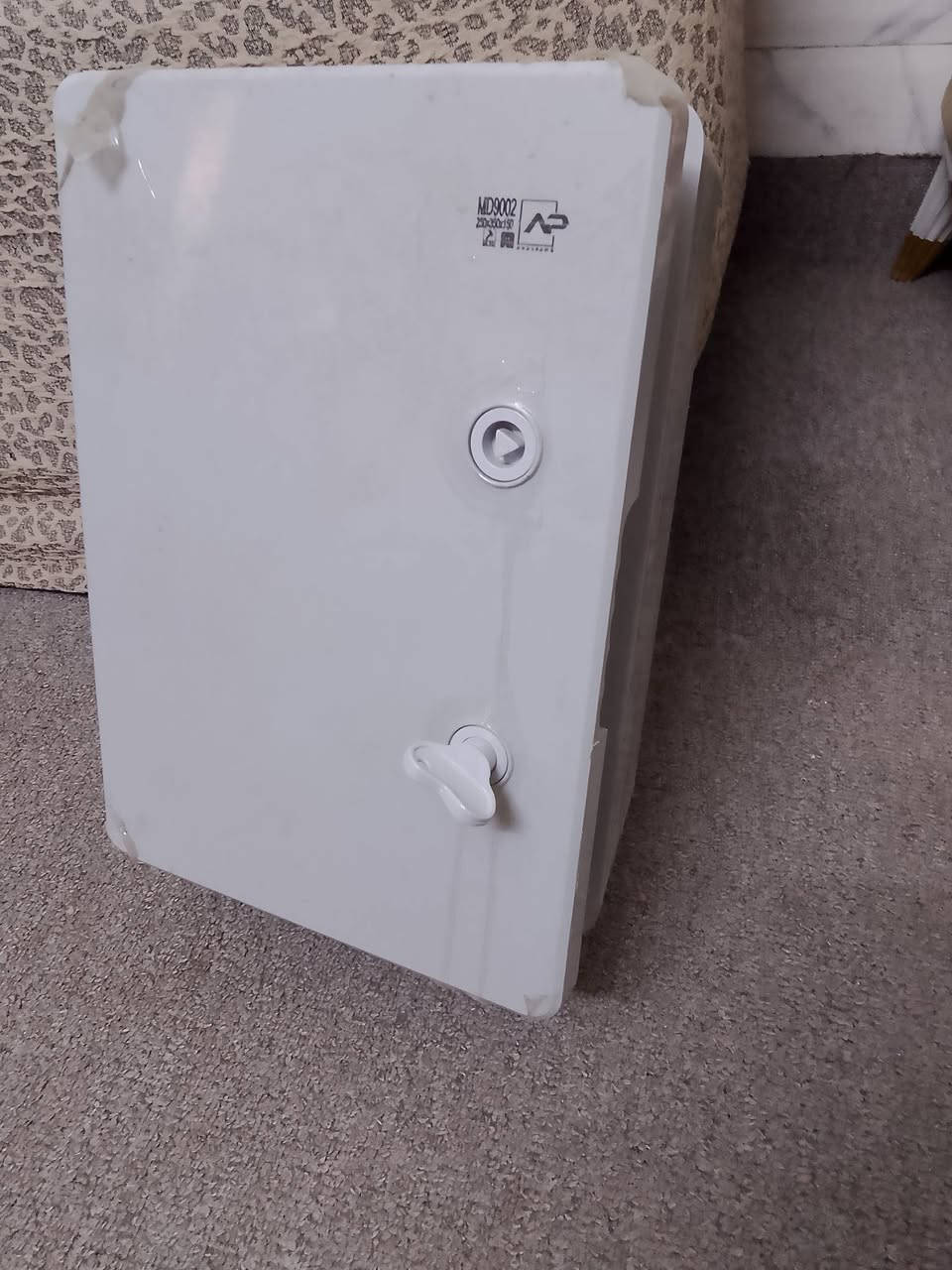 السلام عليكم للبيع كامل جيب وشد 
جهاز منظم الفولتيه 
جهاز قاطع دوره
بلك سويج ابو الحمايه 
السعر 40 الف بغداد الحريه 
***********
