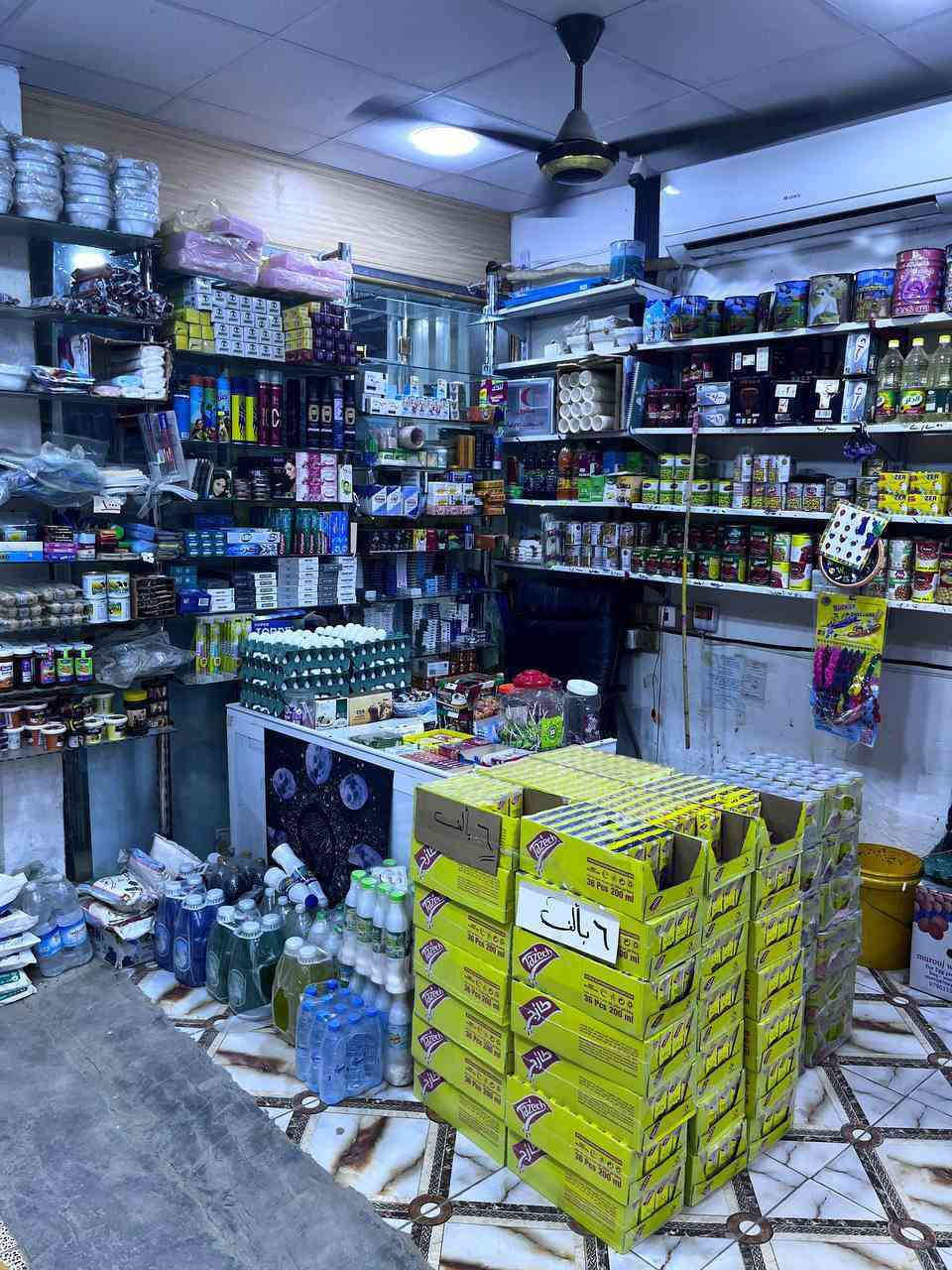 🔴 إعلان بيع محل تجاري 🔴

للبيع محل تجاري جاهز للعمل، موقع ممتاز وقريب من مدارس (ابتدائية – متوسطة – إعدادية)، والشغل فيه خير من الله.

تفاصيل المحل:
 • مساحة المحل: 45 متر مربع
 • منظومة كاميرات مراقبة كاملة
 • سبلت تبريد 2.5 طن مع خط ذهبي
 • عدد العارضات: 10
 • عدد المجمدات: 5 (تعمل على مولدة)
 • كهرباء: خط وطني + مولدة
 • سقف جبس
 • إجازة صحية رسمية
 • بضاعة كاملة داخل المحل
 • دخل يومي تقريبي: 450 – 500 ألف دينار
 • يوجد دخل رصيد أيضًا

📍 موقع کربلاء المحل استراتيجي وقريب من المدارس
💬 البيع لظرف خاص، والله شاهد على ذلك

💰 السعر: 22 مليون دينار عراقي (قابل للتفاوض)
📞 رقم الهاتف: ***********

